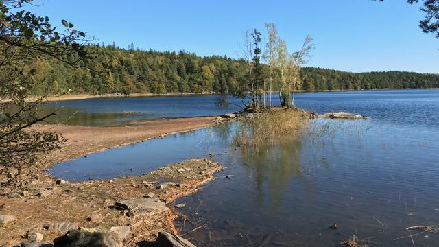 Vattennivån i Finnsjön är mycket låg. 